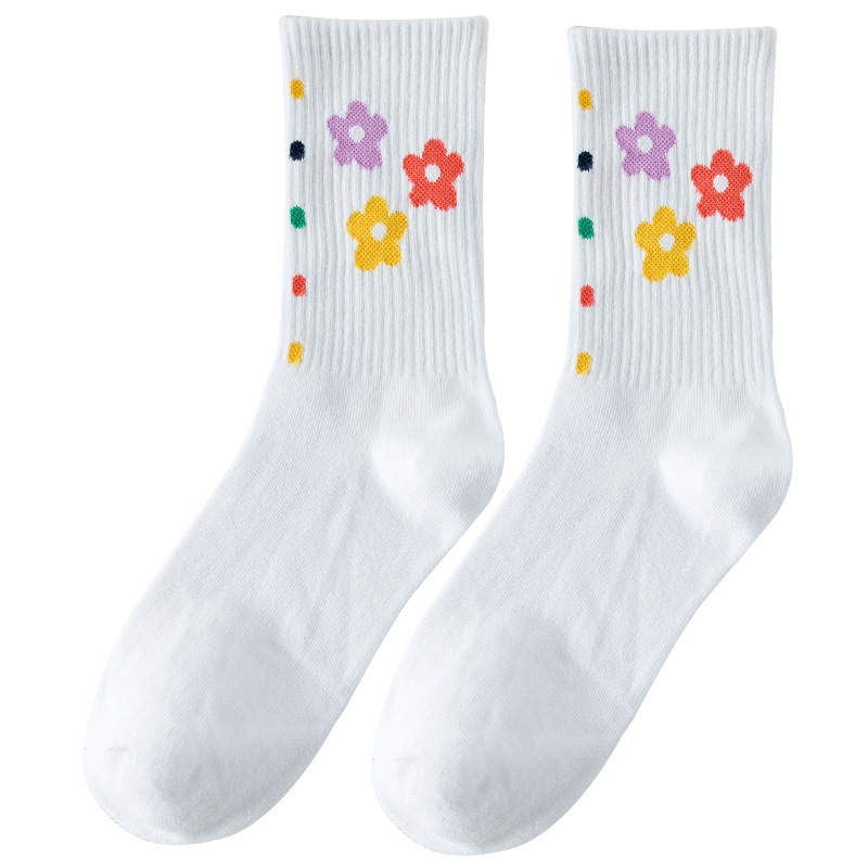 ins trendy and creative smiling cotton socks, a niche design for women with a school style cartoon print, mid-calf socks, sweat-absorbing and breathable socks Item Picture
