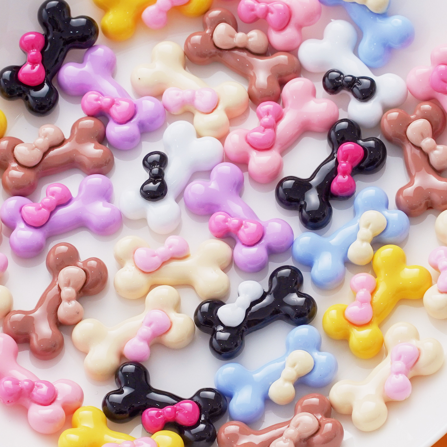 新款可爱迷你小狗骨头奶油胶手机壳diy树脂配件发夹饰品材料批发产品图