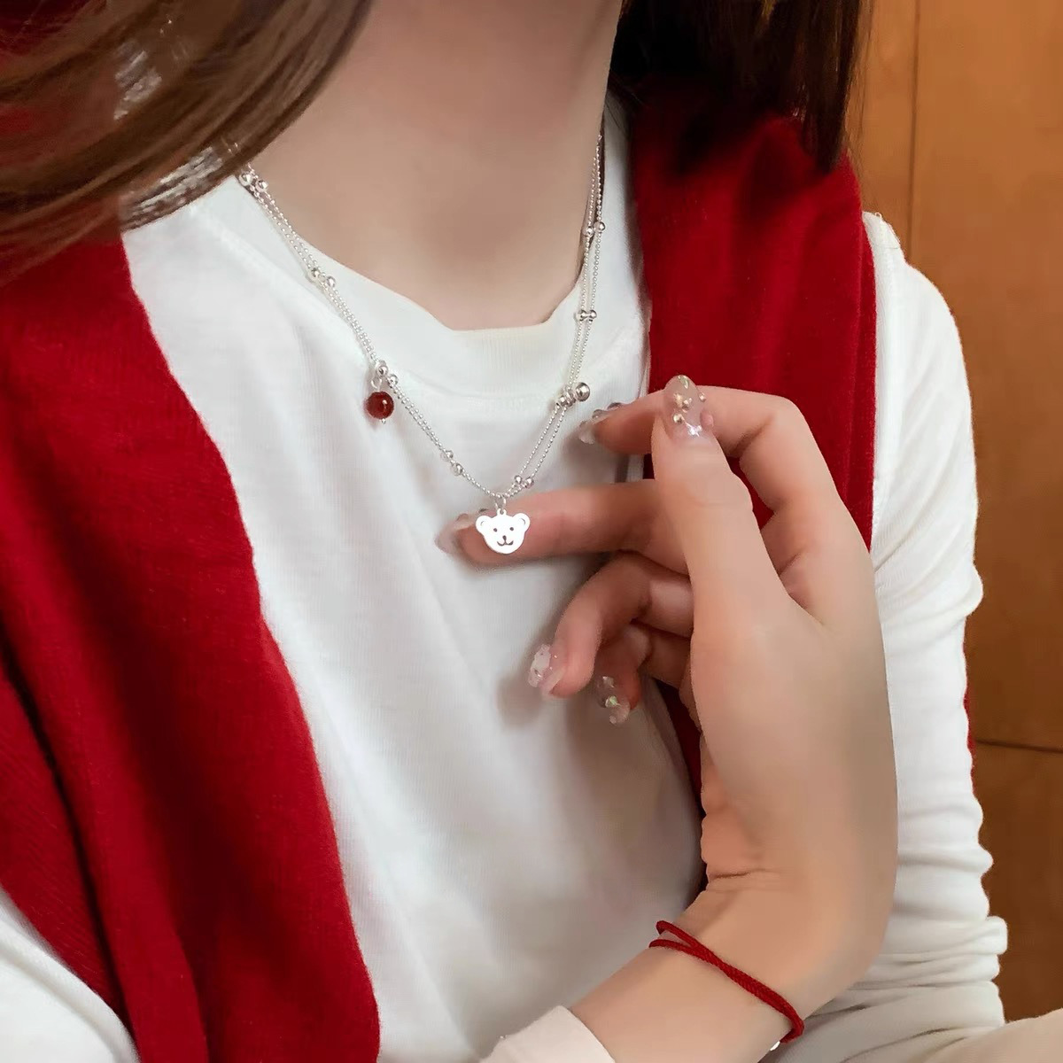 The new S925 sterling silver double-layer bear red agate necklace for women is a light luxury Instagram niche collarbone chain with a high-end and elegant style pic 7