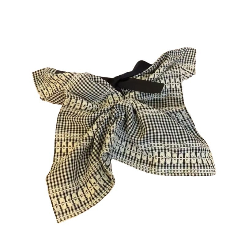 Bow check pattern oversized square hair band headwear with a high-end feel, the same style as Sang Zhi's elegant square scarf large colon hair band Item Picture
