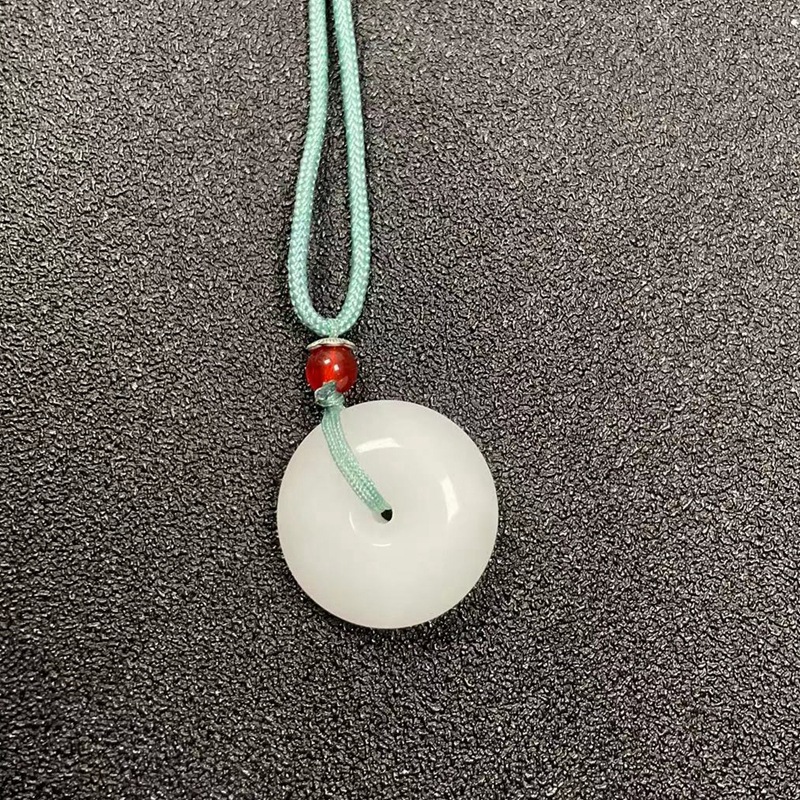 A fresh and clean white jade pendant with a peace pendant, a live-streaming ranking gift style necklace, and a street stall sales accessory pic 13