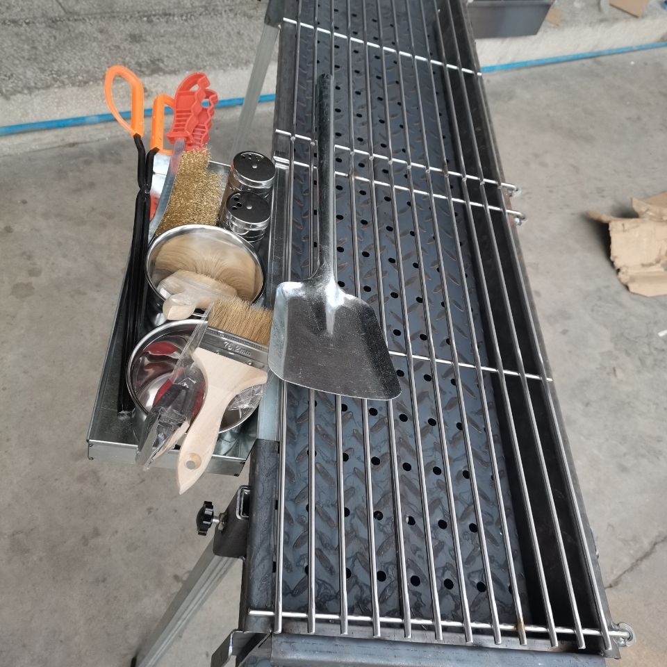 Commercial Charcoal Barbecue Grill Grill Shop Outdoor Thick And Wide Stall Grilled Fish And Mutton Kebabs Old-Fashioned Household
