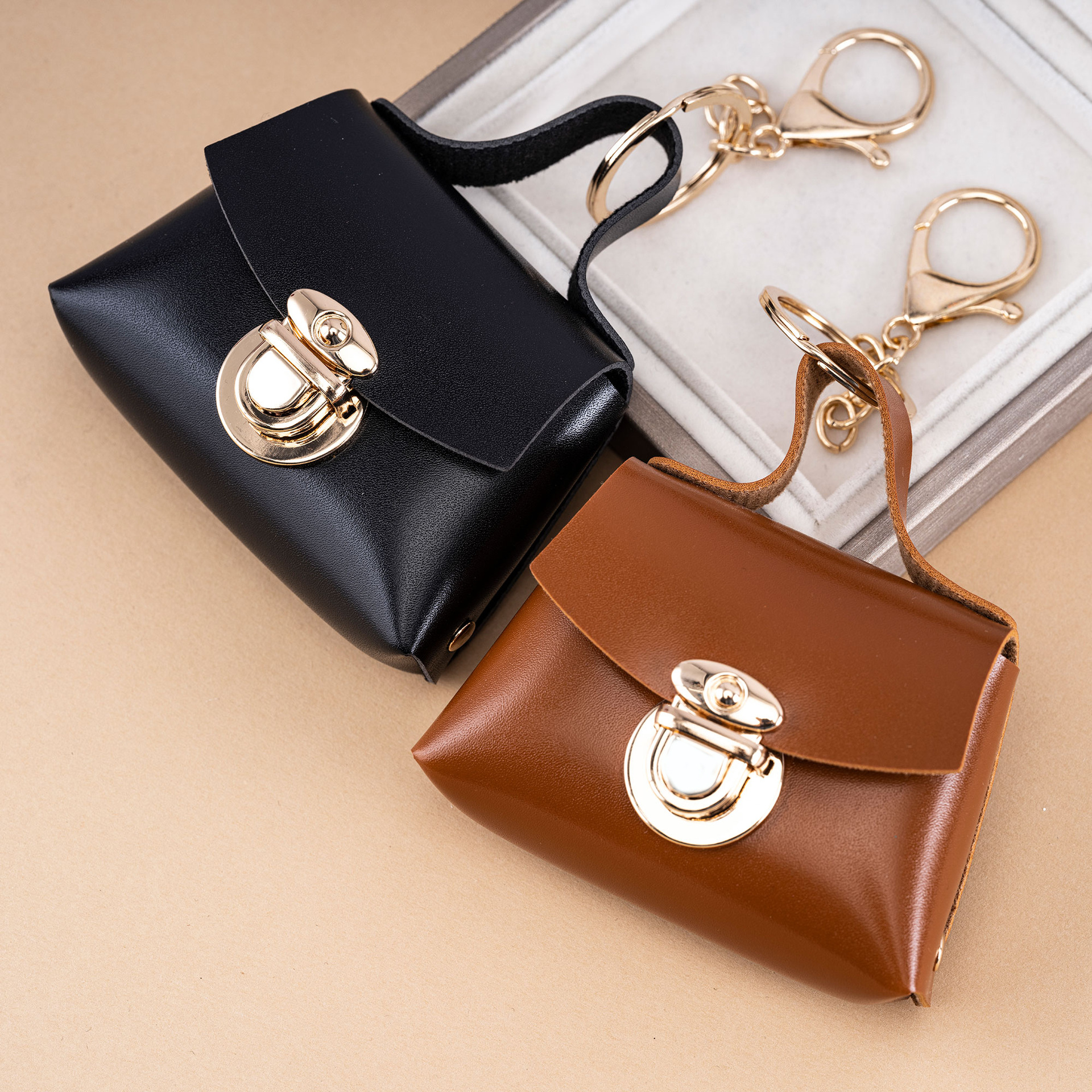 حقيبة صغيرة مصغرة من جلود PU، أزرار مفاتيح معدنية أزياء، سلاسل مفاتيح مفاتيح Item Picture