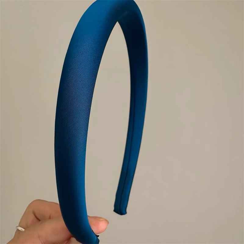 Summer whitening retro blue satin hairband, simple Korean style versatile headband, elegant sponge light luxury, niche hair clip Specification image