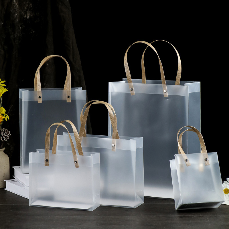 pvc transparent handbag gift bag, pp frosted plastic birthday gift bag, wedding candy high-end gift bag Application Scenario