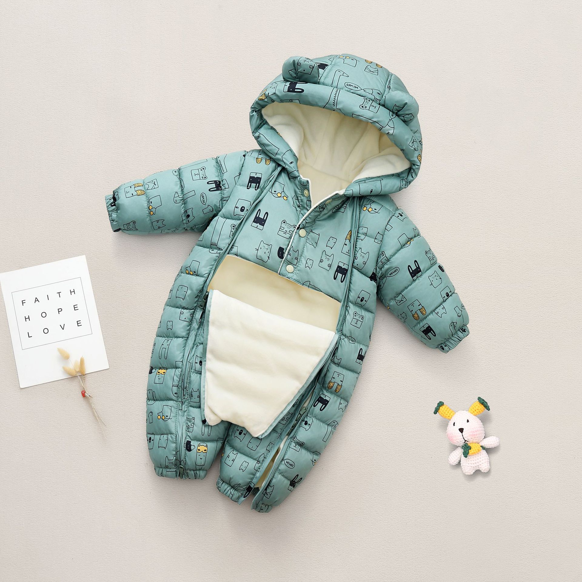 Newborn infants, toddlers, little ones, one-piece suits, children's winter clothes, boys' crawling suits, girls' clothes for carrying and hugging when going out, winter clothes Application Scenario