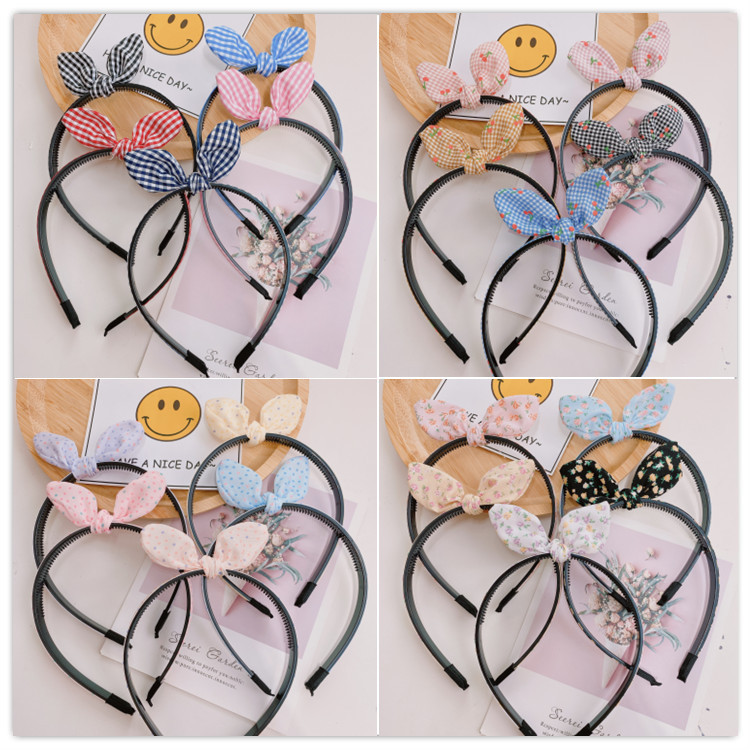 The new hair accessories from Dongdaemun, South Korea, feature a variety of floral rabbit-ear headbands, which are sweet and cute for girls