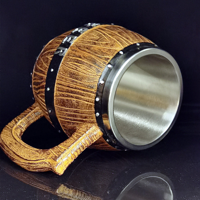 German stainless steel wooden barrel beer mugs are highly creative, aesthetically pleasing, and have a large capacity. They are best-selling bar supplies Application Scenario