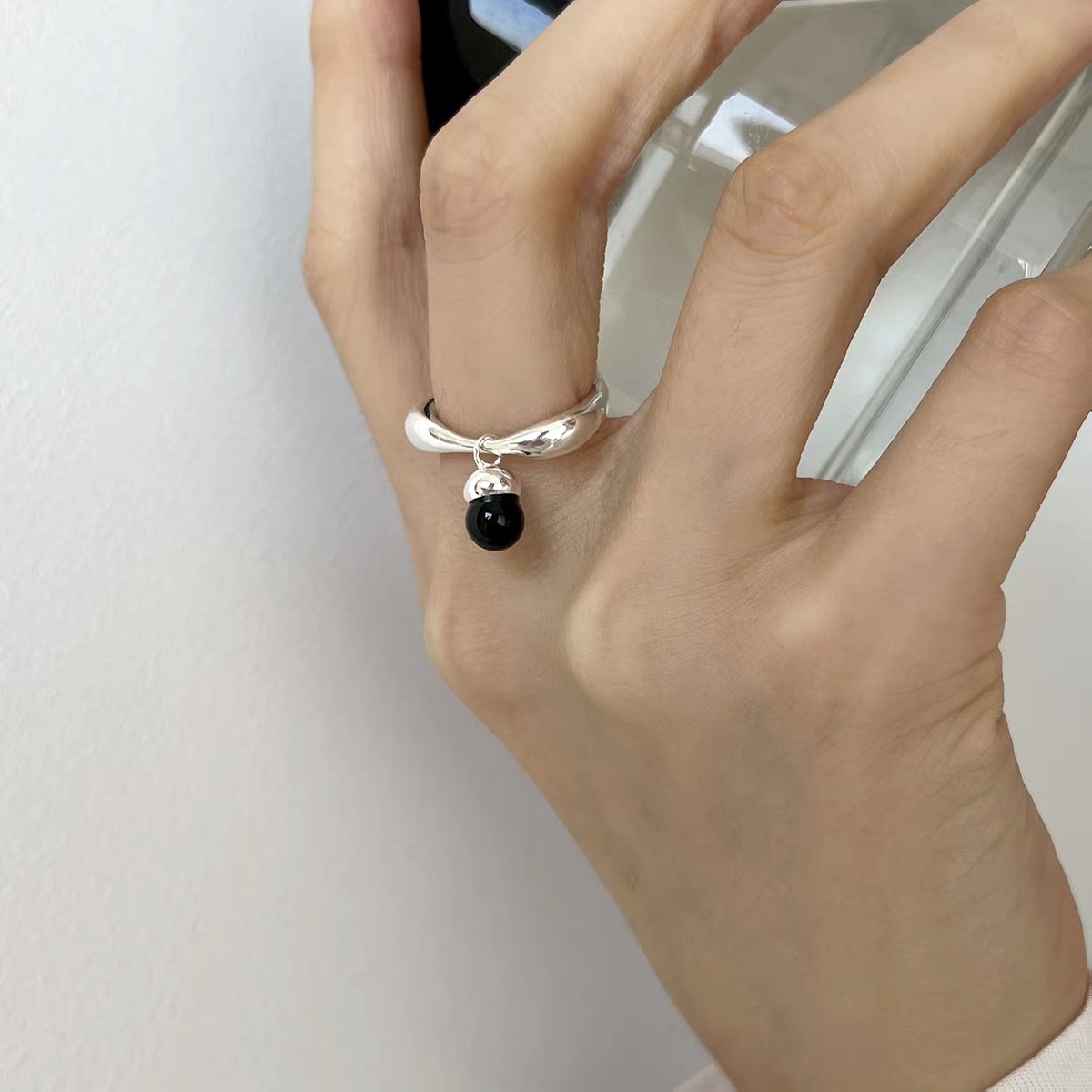 Cold style S925 pure silver black agate round bead pendant open ring, retro and niche design INS index finger ring pic 1
