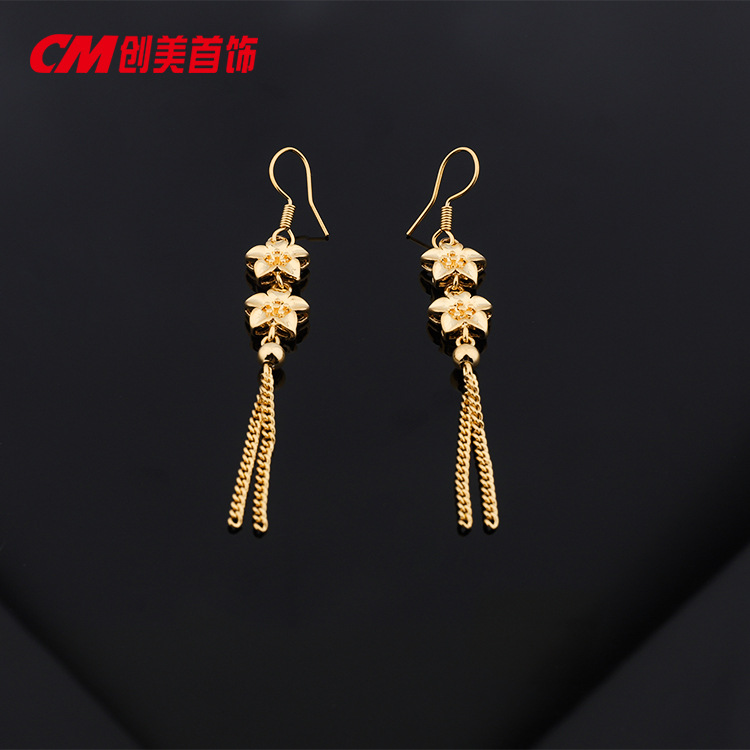 Chuangmei Jewelry long tassel earrings, simple geometric earrings, ear hooks plated with 24K gold, retro and elegant earrings for women Item Picture