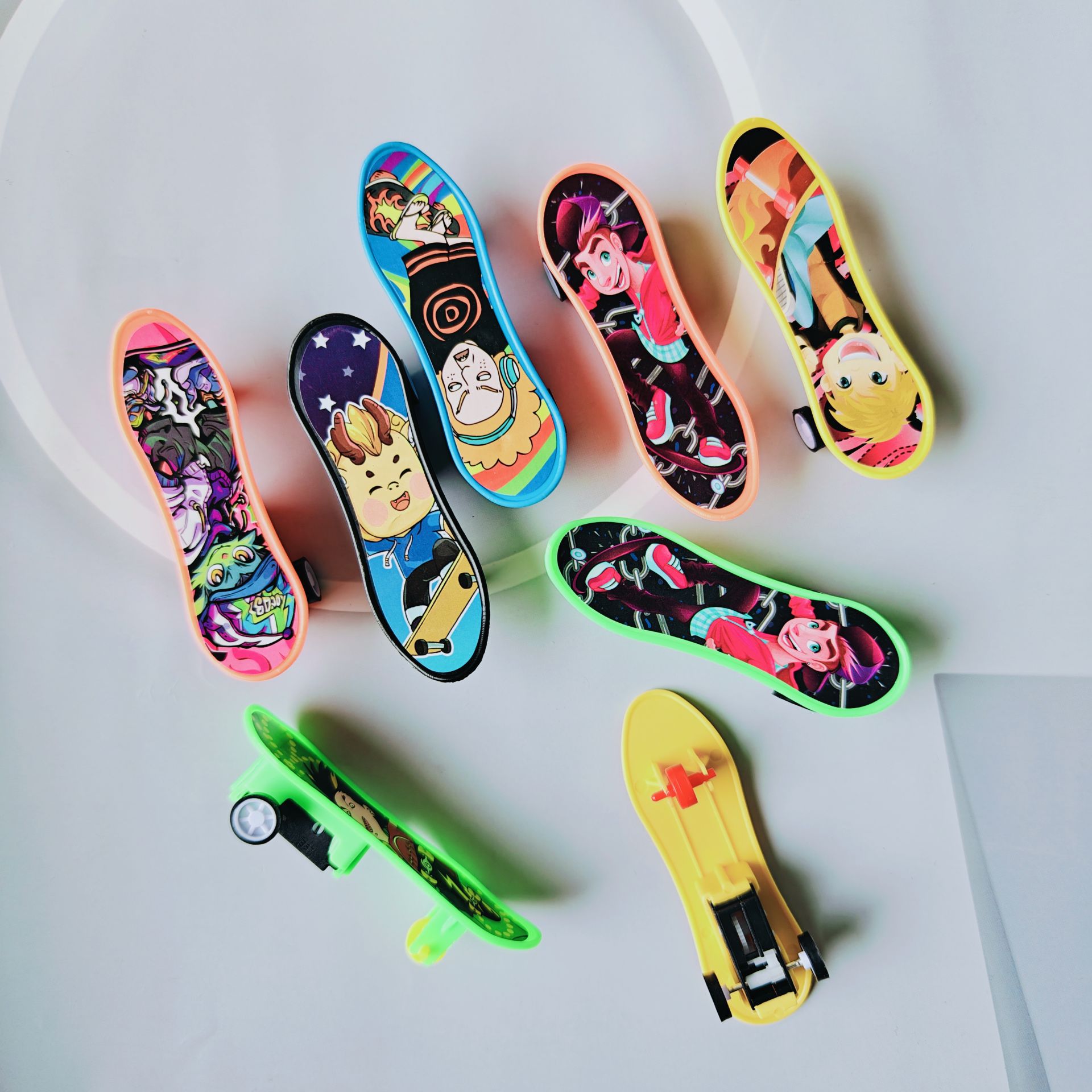 【 Zone 3-1 】 Huili skateboard 250/ pack 5000/ piece Huili skateboard toy Children's Roller Coaster Boys and girls, street stall night market gifts and promotional items 1 yuan wholesale supply details Picture