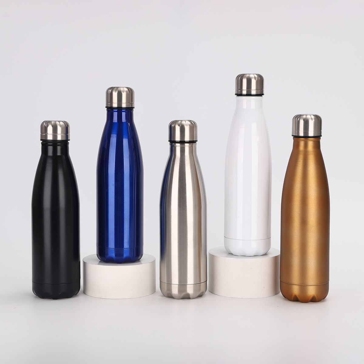 Portable outdoor mountaineering sports water cup, 304 stainless steel vacuum insulated cup, creative American-style small-mouthed cola bottle details Picture