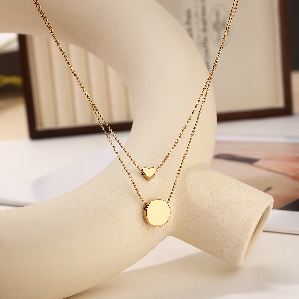 Simple Temperament Love Necklace Advanced Sense Fringe Round Piece Pendant Accessories 18K Gold Double Adjustable Accessories details Picture