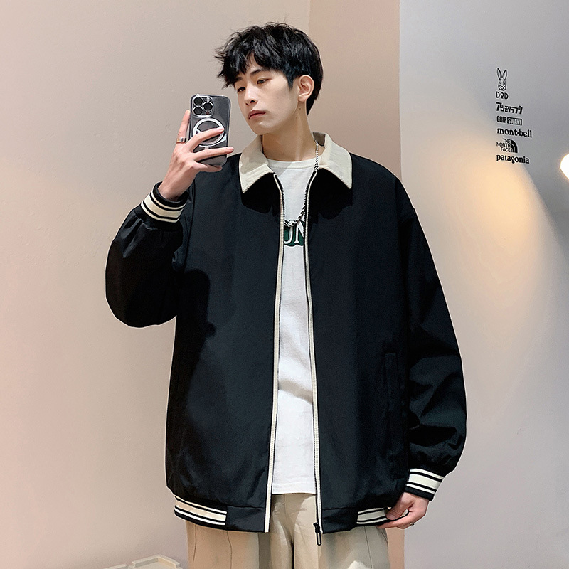 This is a loose and stylish Korean style spring and autumn jacket with a lapel. It's a trendy and versatile casual coat for teenagers Application Scenario