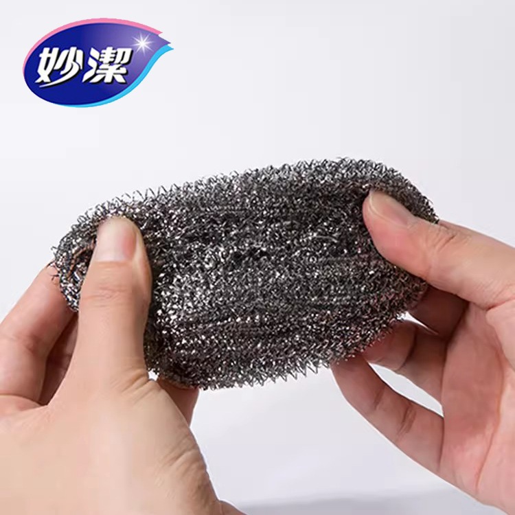 Miaoke Jie Gold 2 Pieces Of Steel Wire Ball Wholesale Stainless Steel Kitchen Supplies Dishwashing Brush Is Not Easy To Remove Crumbs Cleaning Ball Application Scenario