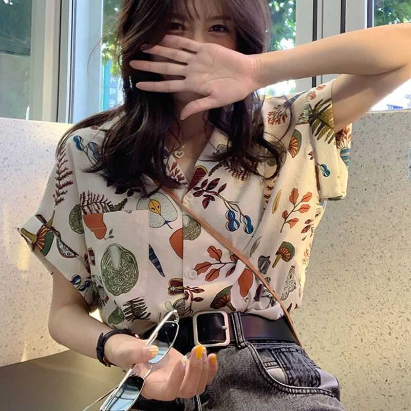 Cute floral short-sleeved chiffon shirt for women, summer design sense, niche loose Japanese-style short top, Hong Kong-style shirt Specification image