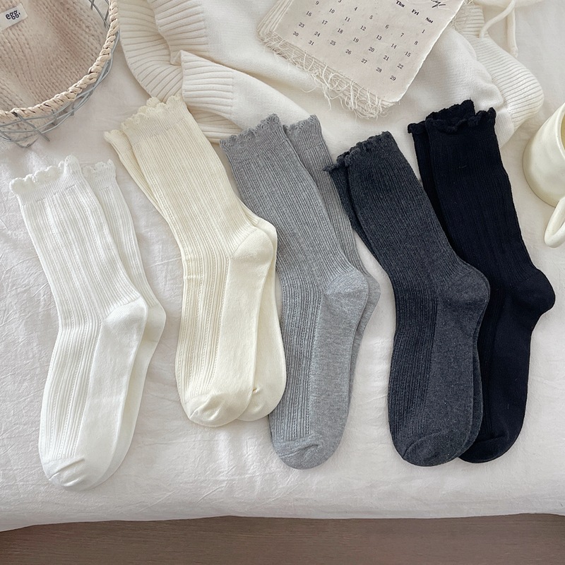 One-piece consignment of miu style solid color autumn and winter socks for women, mid-calf socks, lace socks, Japanese style, Instagram, simple forest style, schoolgirl style, one-piece consignment details Picture