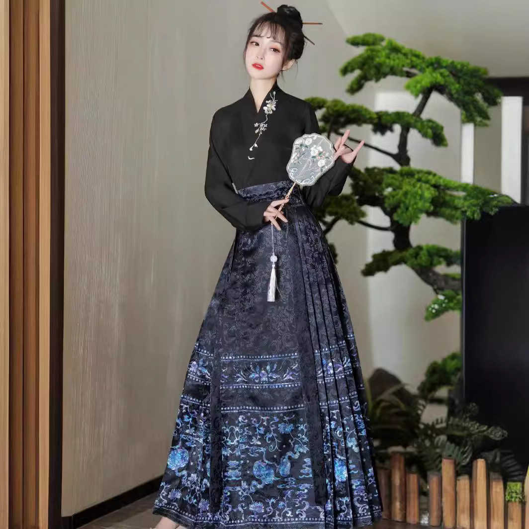 原创马面裙全套一整套【青花】明制刺绣汉服女飞机袖中国风日常穿国潮
