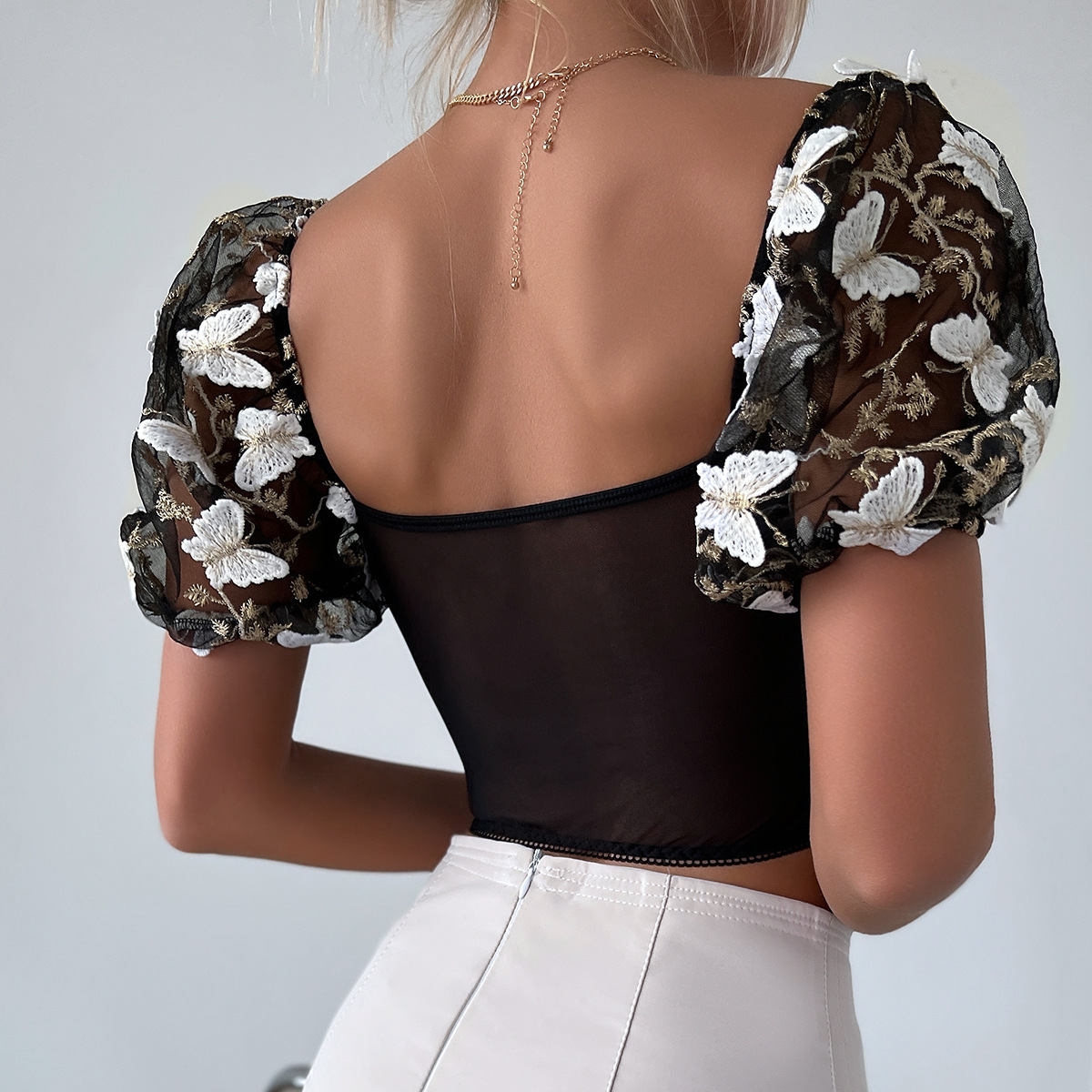 Cross-border foreign trade new Hot girl backless see-through butterfly embroidery halter patchwork mesh fabric European and American mini vest 10622 Application Scenario