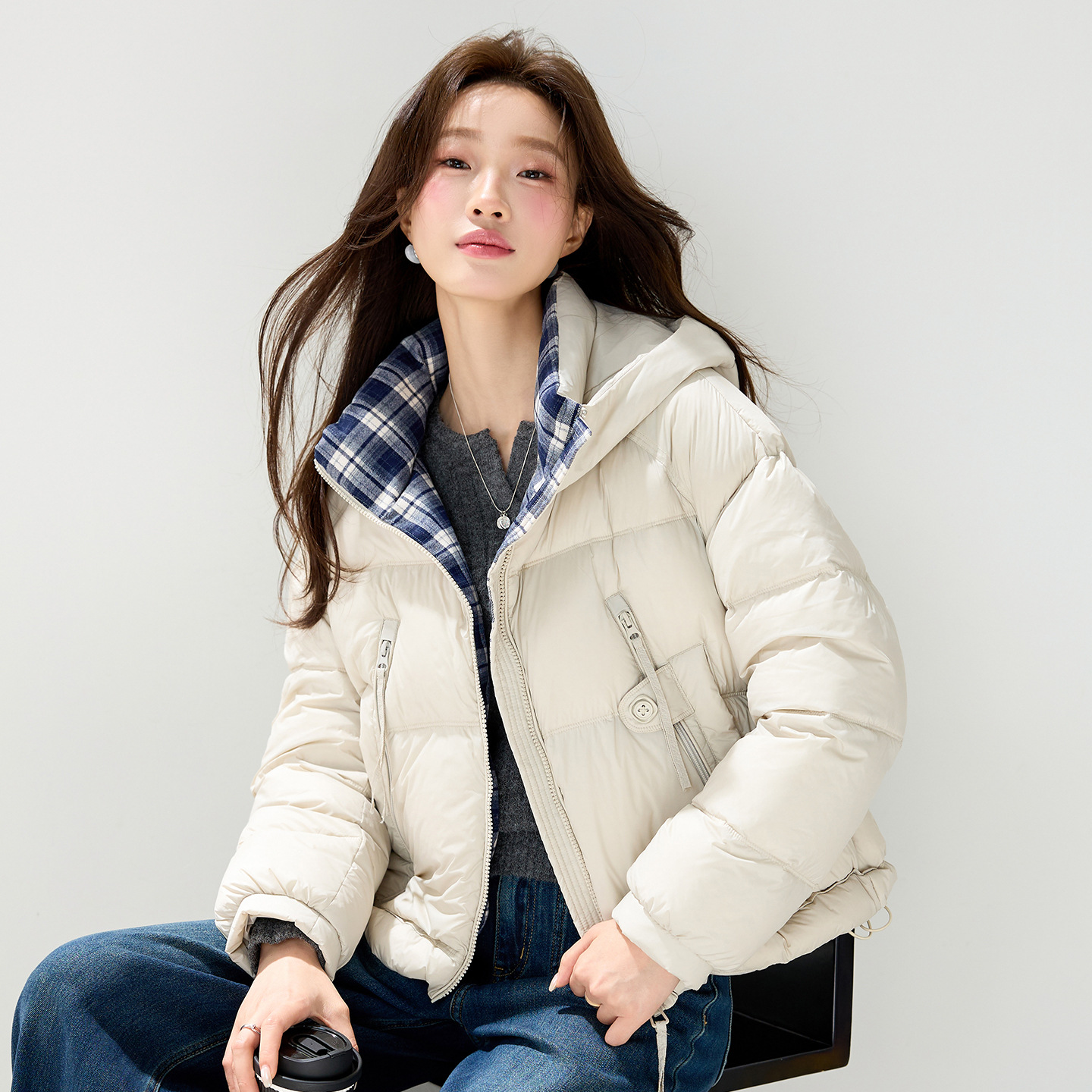 Casual hooded short 90mm white duck down jacket for women, thick, warm, loose, versatile, fashionable and stylish coat for winter
