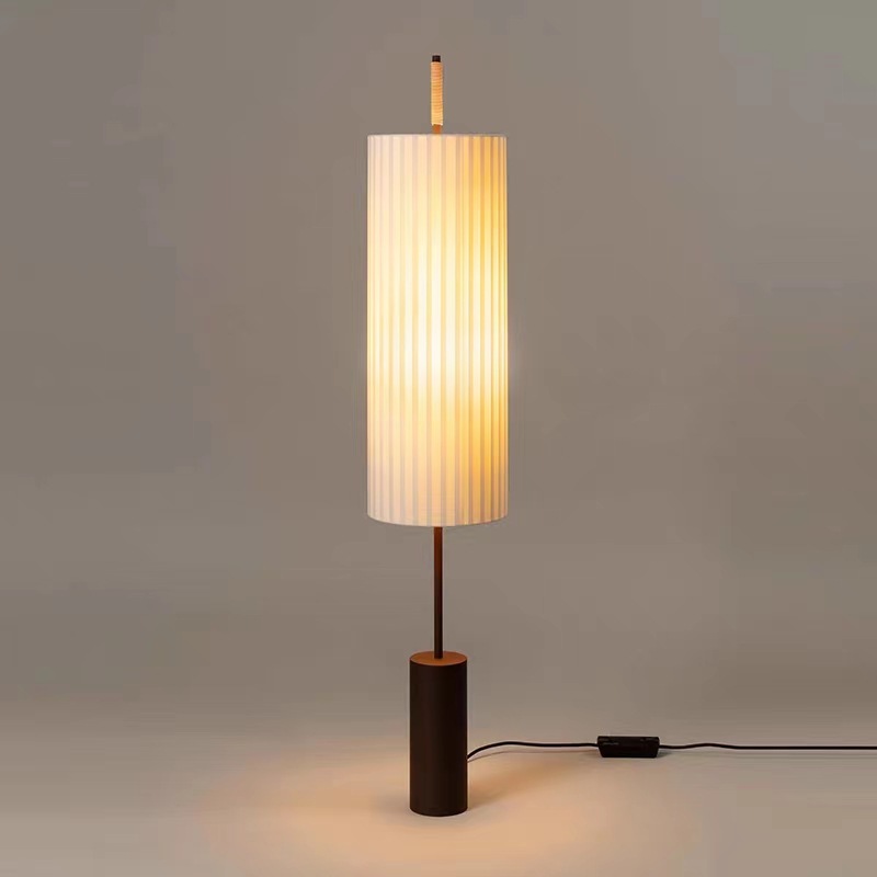 Medieval Zen tea room floor lamp Japanese wabi-Sabi retro designer simple living room atmosphere decorative vertical lights