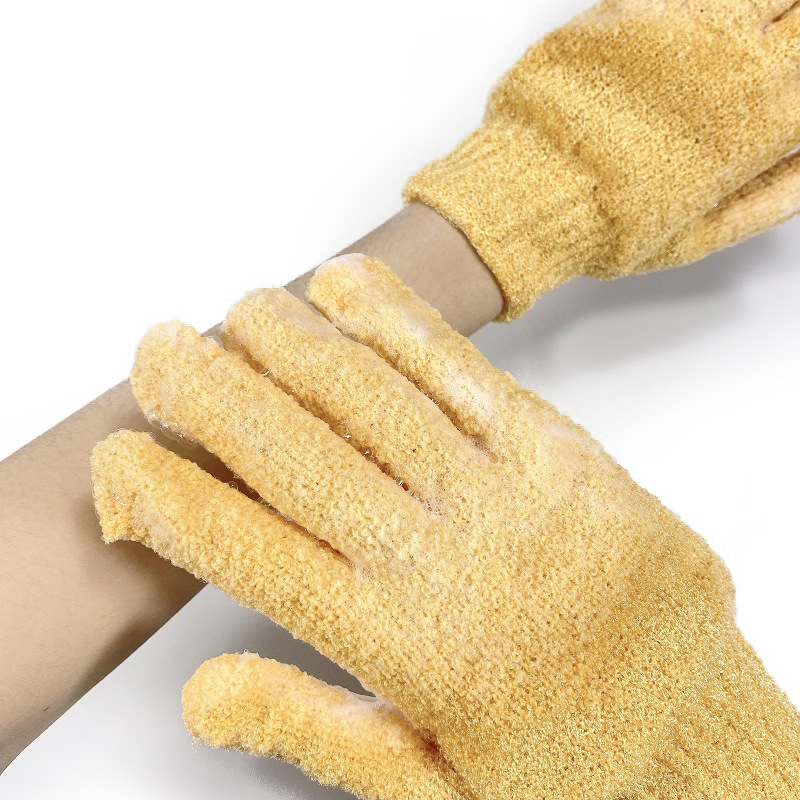 This is a best-selling five-finger scrubbing and bathing gloves and bath towel in foreign trade. It is thickened and skin-friendly, made of nylon, and is a perfect tool for back scrubbing, mud removal and exfoliation Application Scenario