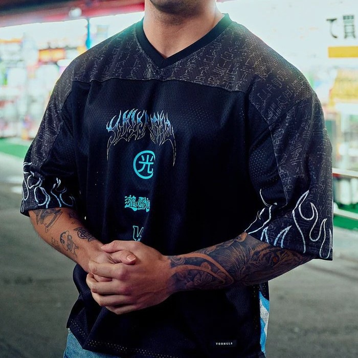 American YOUNGLA collaborates with Yu-Gi-Oh! To create a super large T-shirt for fitness and sports, with loose holes and casual short-sleeved shirts Specification image