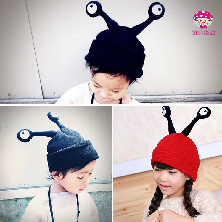 Korean autumn and winter two-antennae-shaped baby woolen knitted caps, fashionable insect caps for boys, girls and children, keep warm details Picture