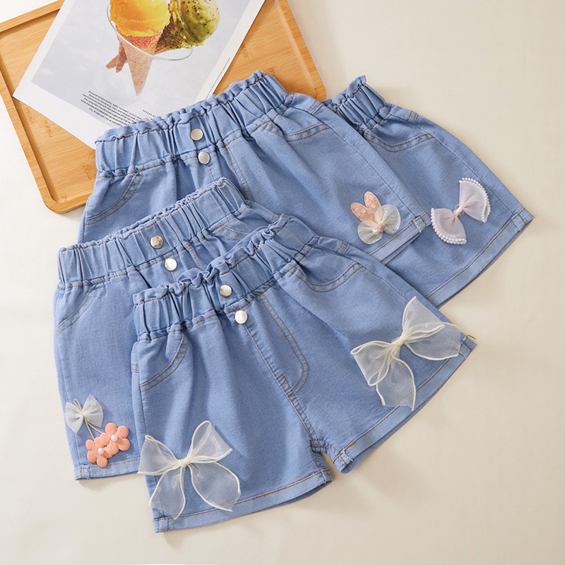 Girls' denim shorts for summer 2022, new outerwear pants, baby girls' summer thin style, medium and large children's shorts