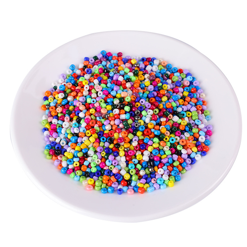 Cross-border children's beaded girls' handmade educational toys necklace bracelet, bead threading DIY rice bead 26-grid set Application Scenario