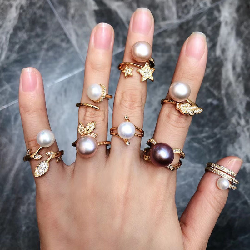 The classic four-prong pearl ring of Fugui Zi Dazhu is a retro jewelry with a European and American style, exuding a unique and elegant charm Item Picture