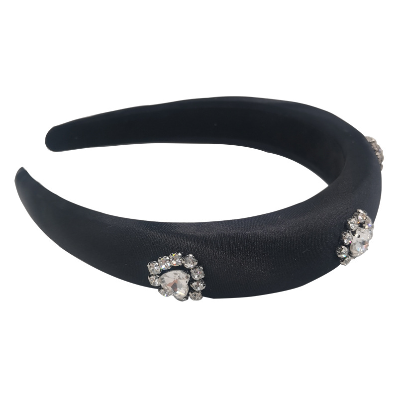 Exclusive Qiwei Accessories, Exclusive Qiwei Accessories, cute pearl rabbit ear headband, Korean-style hair accessory for girls, headband for children, fashionable and versatile Specification image