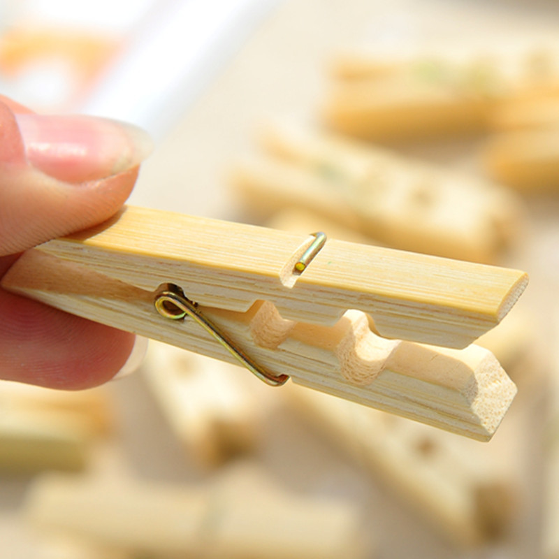 Bamboo clips for drying clothes, household fixed wooden clips for drying clothes, windproof quilts, 20 sets of drying clips, greenhouse clips Application Scenario