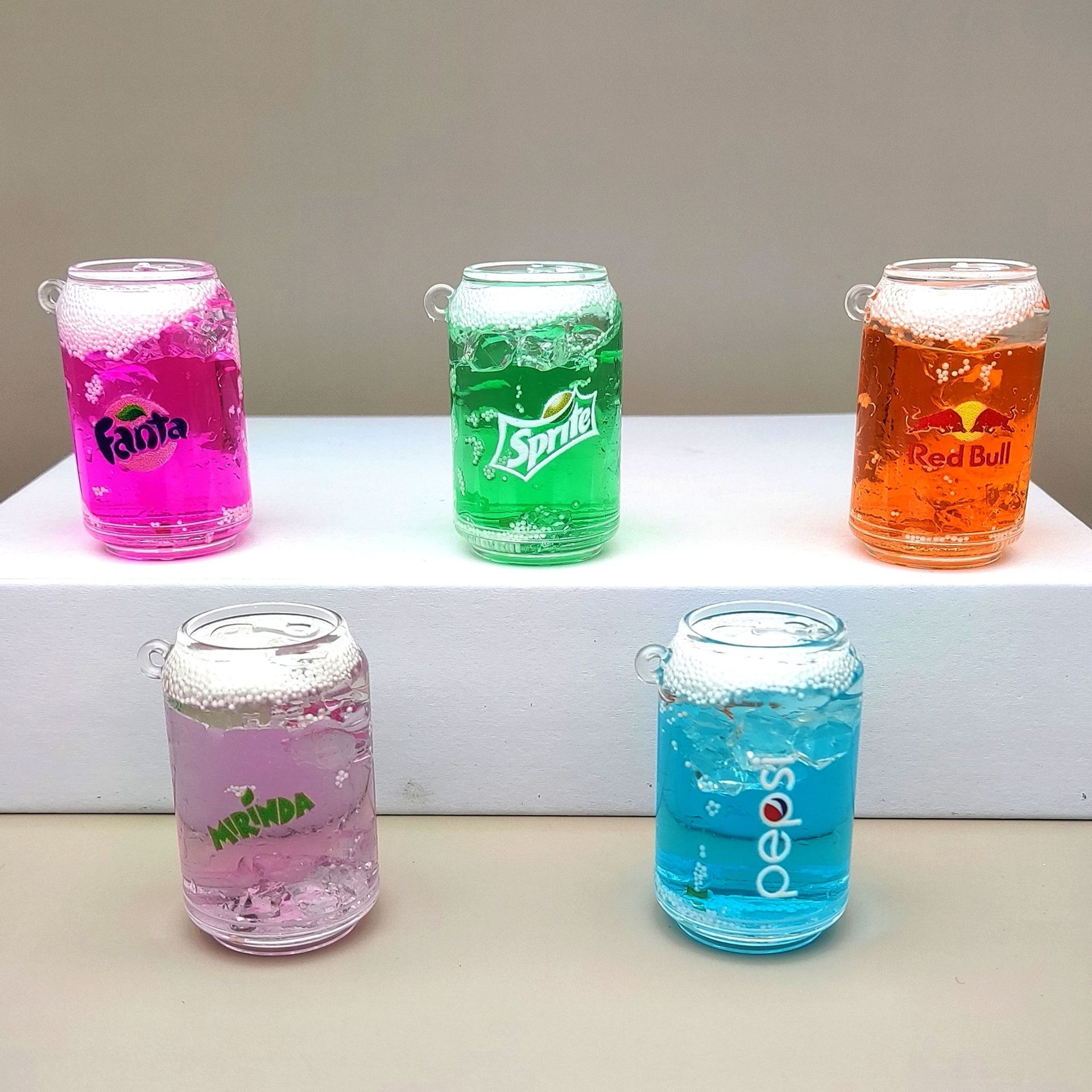 创意亚克力入油流沙瓶易拉罐汽水钥匙扣汽车配饰桌面摆件饰