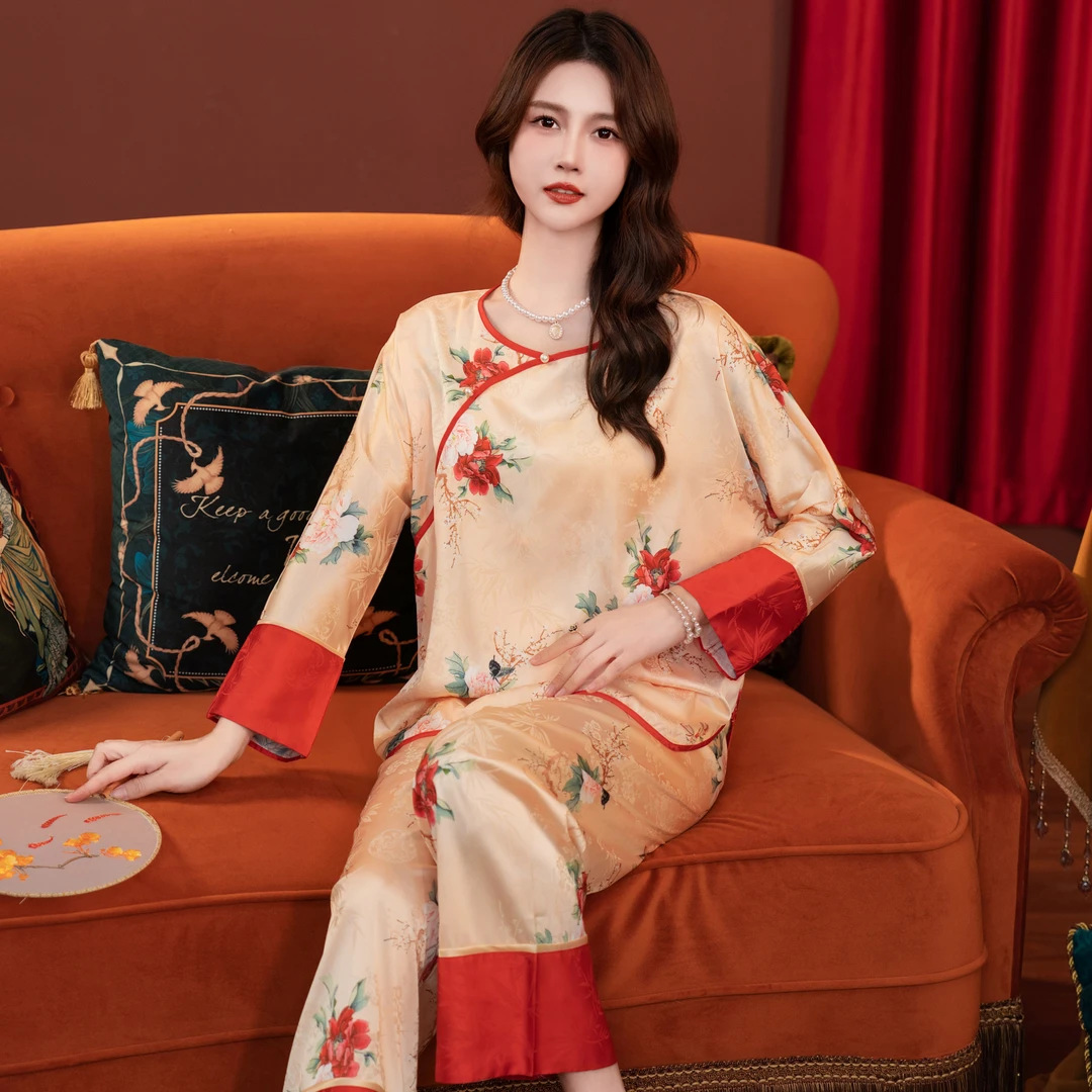 "National trend Shanghai story, retro Chinese style ice silk pajamas for women spring and summer jacquard round neck three-quarter sleeve home wear set. Specification image