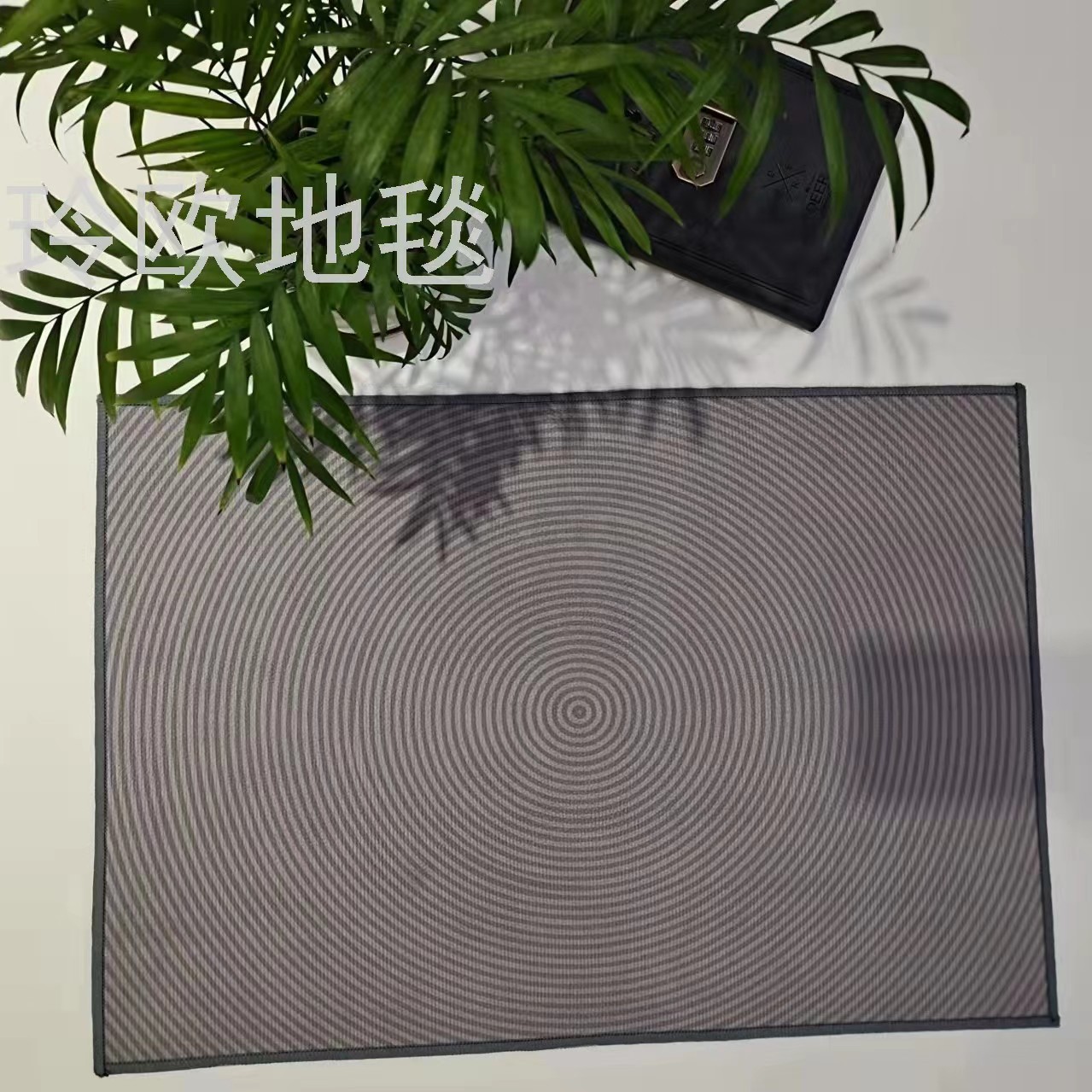 Lingou super soft printed non-slip mat floor mat carpet toilet non-slip mat alpaca non-slip mat can wipe kitchen Application Scenario