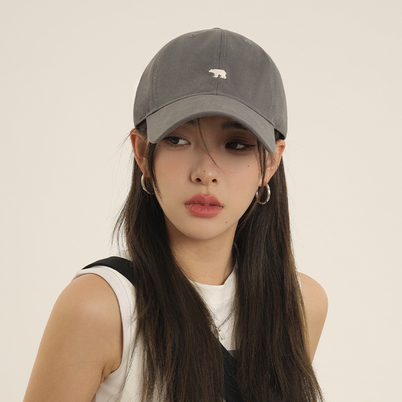 The cheekbones are gone ~ A new wide-brimmed baseball cap for women, a versatile summer style with a deep top that highlights the face, and a trendy baseball cap for boys