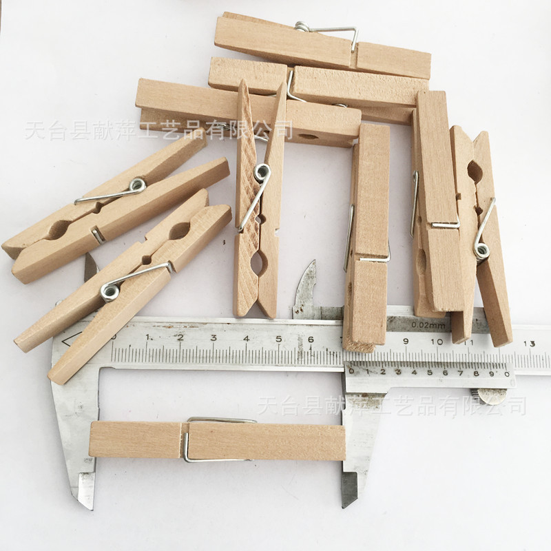 木质工艺品实物图