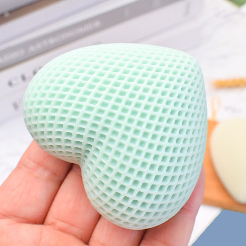 Heart-shaped woven diamond-shaped candles, silicone mold, handmade soap, diy epoxy resin, car aromatherapy ornaments, hot pot oil utensils Specification image