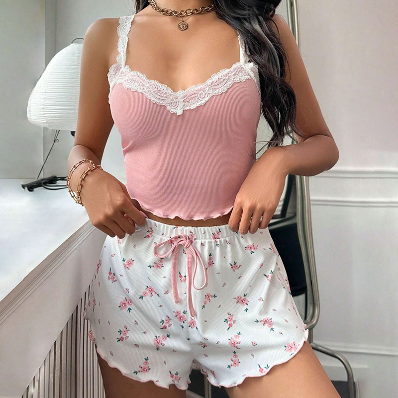 YANNI's European and American cross-border home wear lace halter shorts set is comfortable, elastic and suitable for casual wear at home. It can be worn as pajamas for women Application Scenario