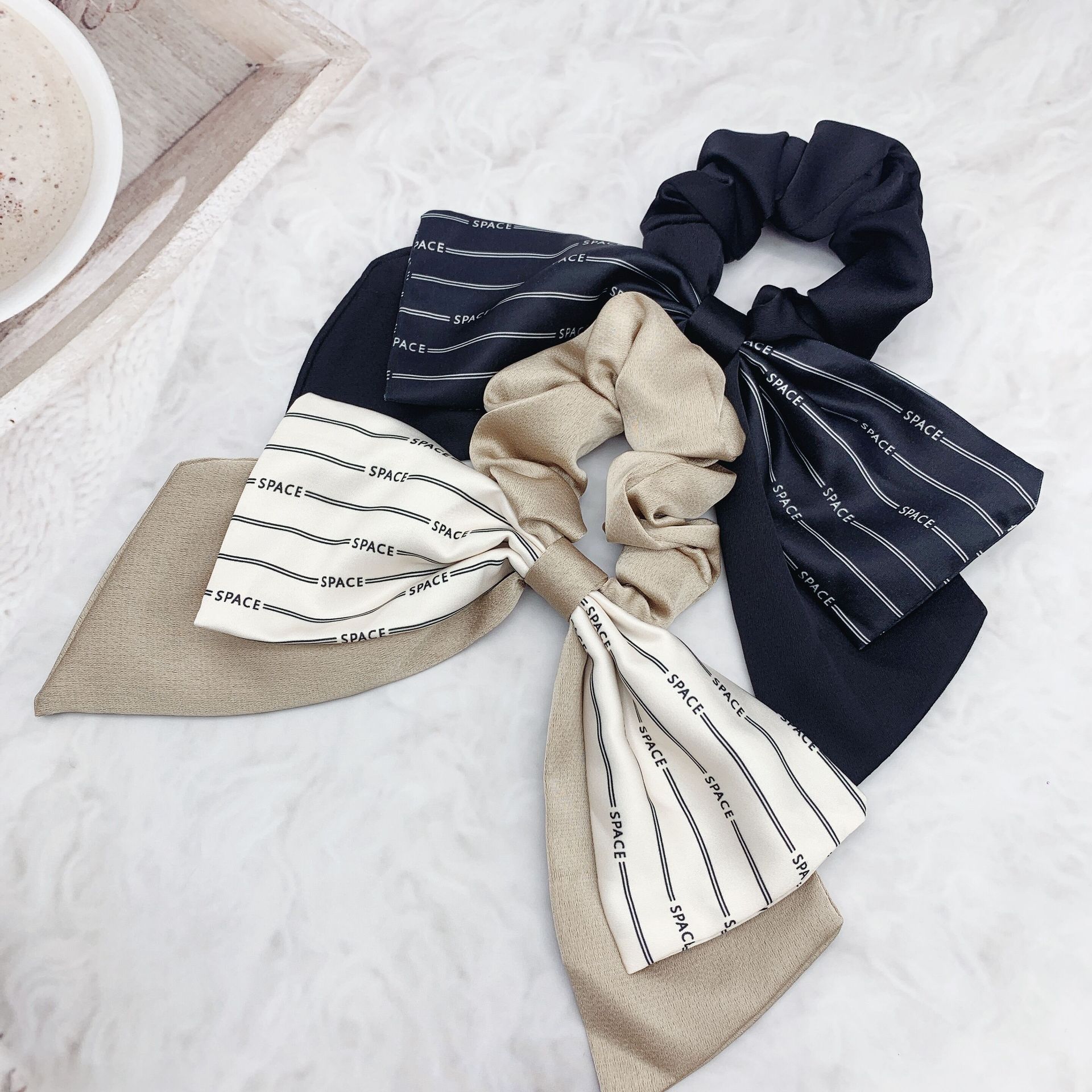 Korean-style satin bow hair tie, French ribbon large intestine hair band, women's high-end look, bun hair flower, low ponytail hair accessory details Picture