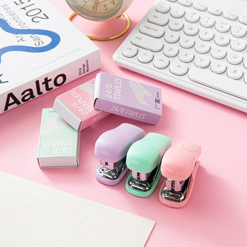 Macaron Se Mi You Stapler Set, small 12-size stapler, stapler needle combination, portable office binding machine details Picture