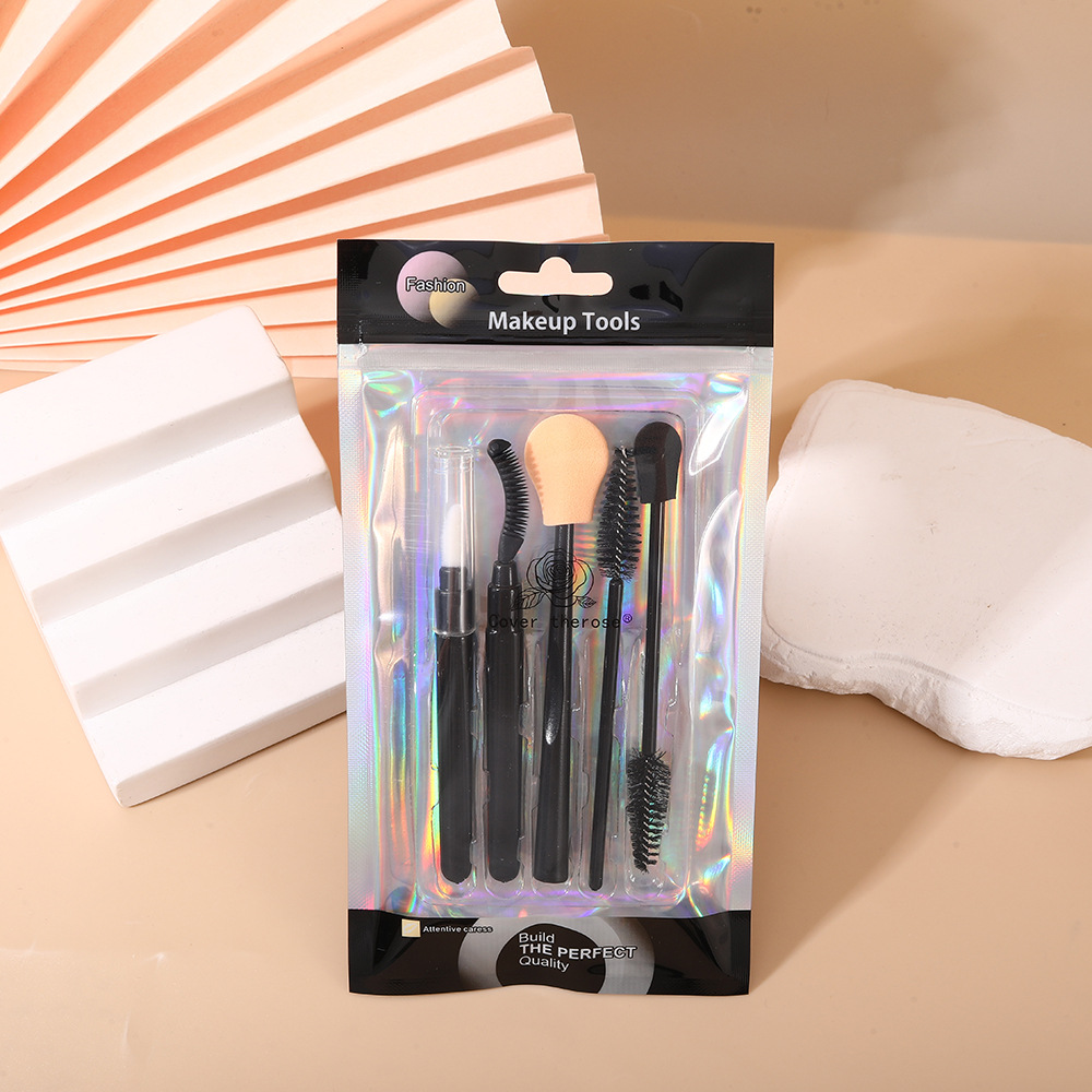 Cross-Border New Makeup Brush, Multi-Purpose Beauty Tool Set, Eyeshadow Brush, Eyebrow Comb, Suitable For Beginners, Eyebrow Scraper Wholesale Application Scenario