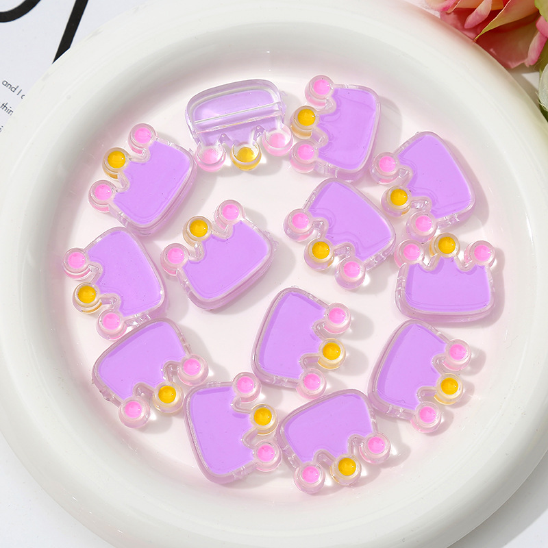 diy acrylic candy-colored crown oil-dripping cartoon accessory, through-hole beaded mobile phone chain, hairpin, keychain Application Scenario
