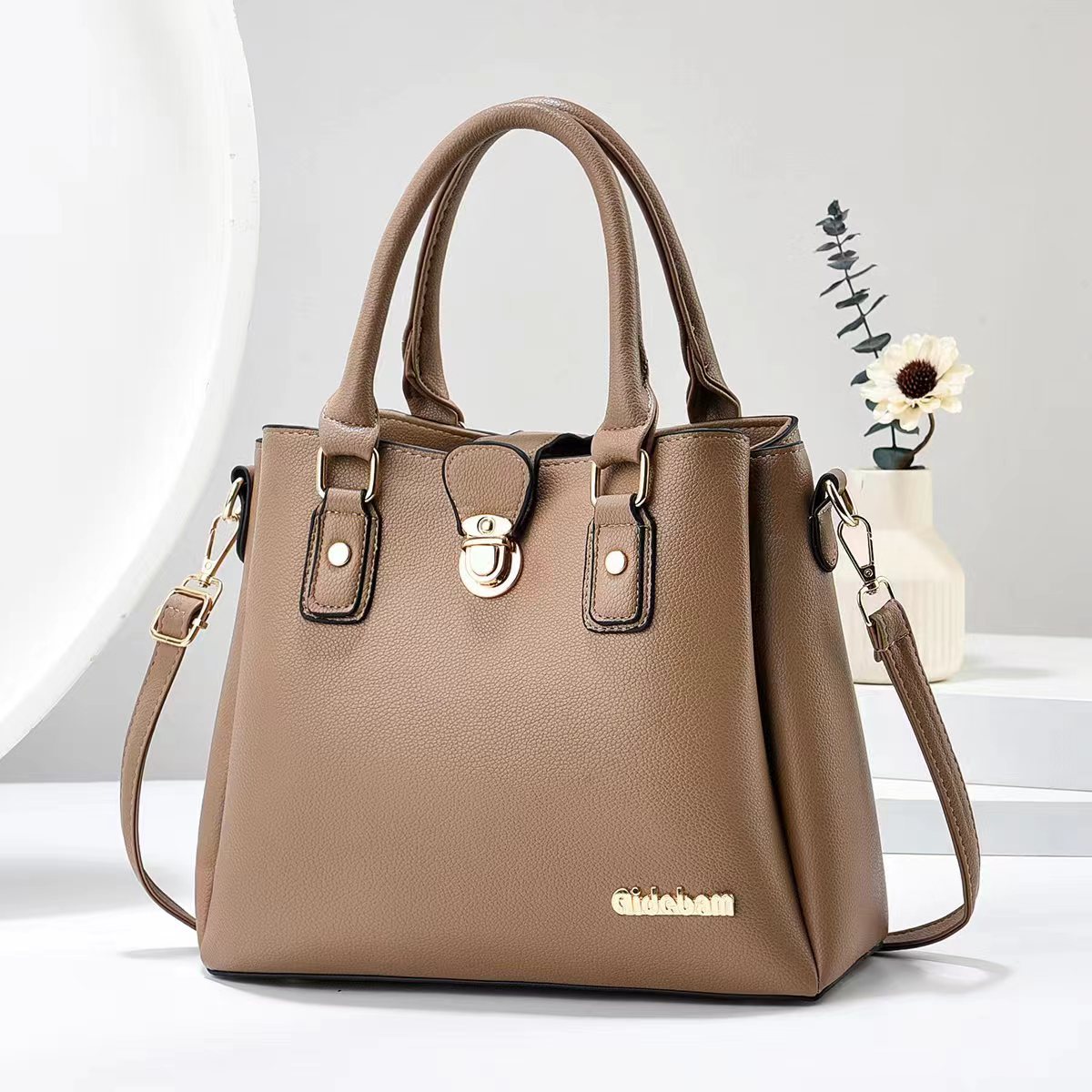 Bolsa de cubo de gran capacidad sensación premium moda versátil de gran capacidad de un hombro bolsa crossbody de influenciador bolsa de mujer casual details Picture