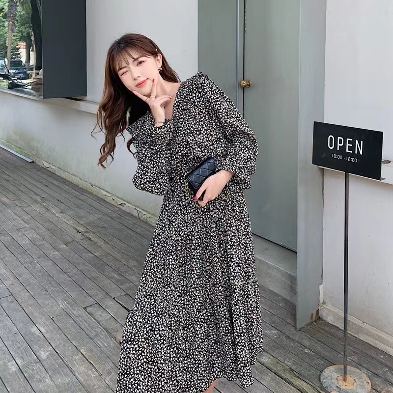 代发 2022秋季大码女装时尚款韩版小V领好看的长袖碎花雪纺连衣裙