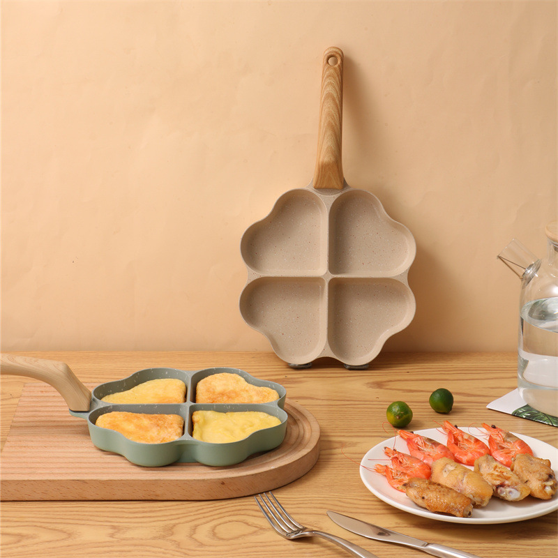 New creative heart-shaped baking pan, non-stick four-hole egg burger frying pan, induction cooker, universal mini egg frying pan wholesale Specification image