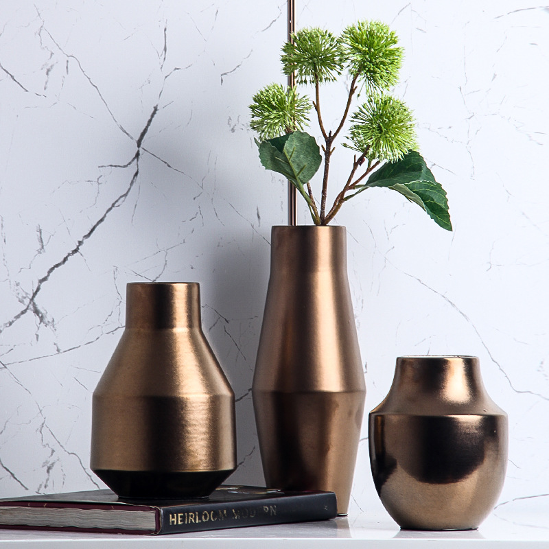 American Retro Brass Cermet Light Luxury Gold Vase Decoration Senior Flower Sense High-End Living Room Belly One details Picture