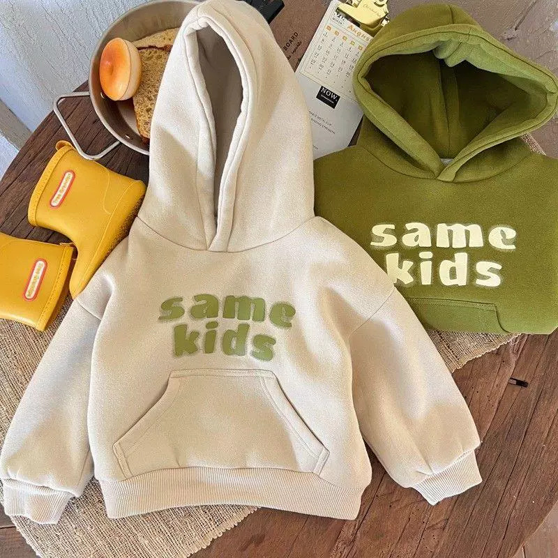 In 2025, boys' thickened and fleece hooded sweatshirt for autumn and winter, girls' baby stylish Korean-style warm top for children