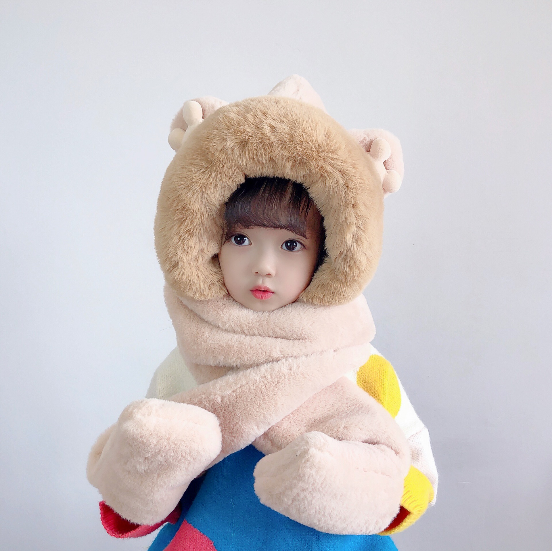 Autumn And Winter New Children's Plush Hat Gloves Scarf Three-Piece Set Of Children's Female Treasure Winter Cute Warm Neck Application Scenario